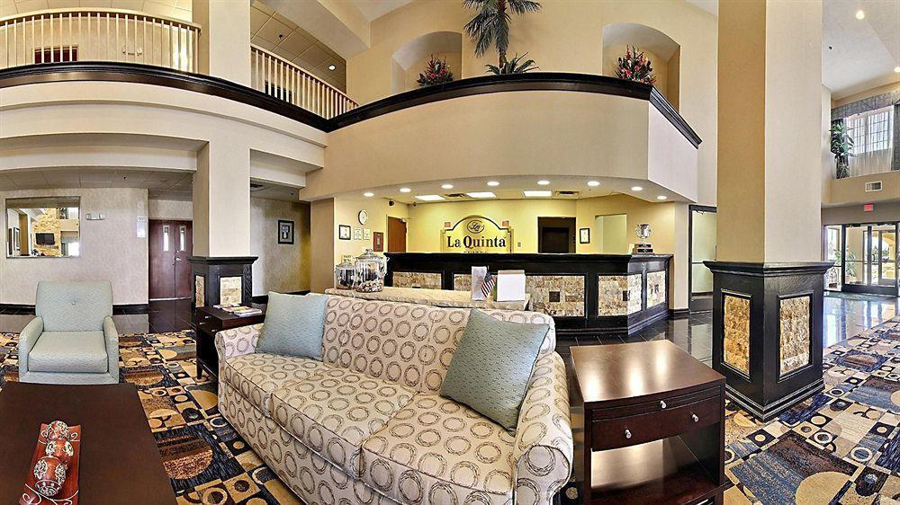 Comfort Hotel 2*